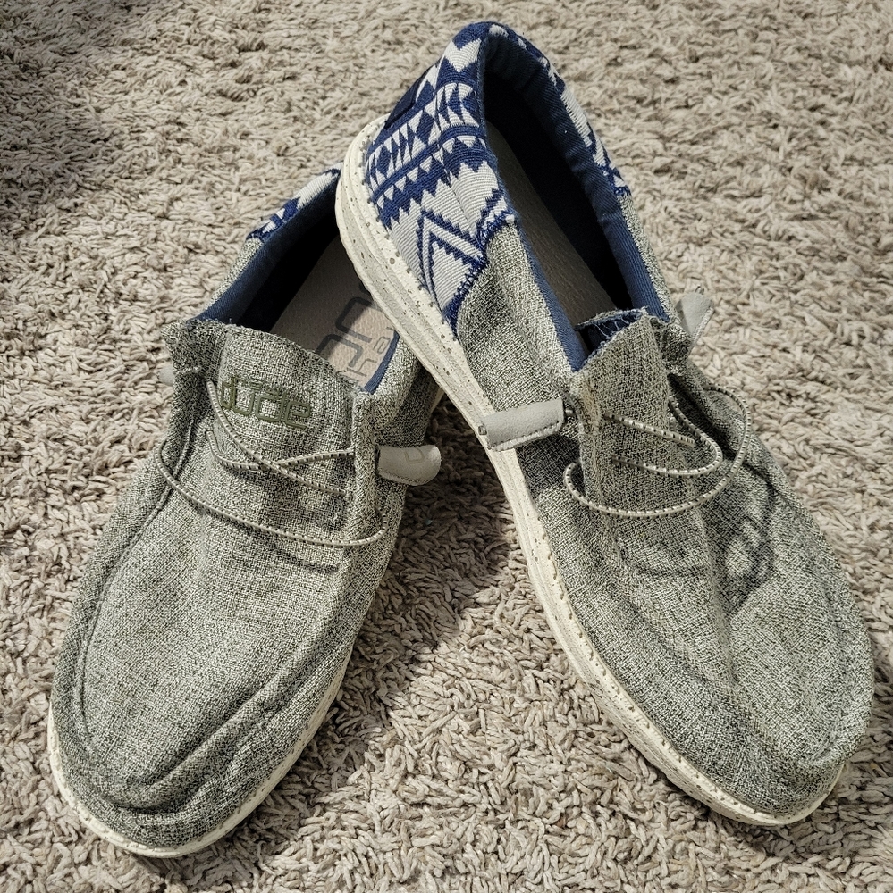 Men hey dude shoes